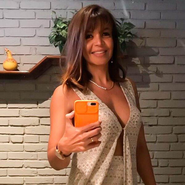 Flávia Linhares